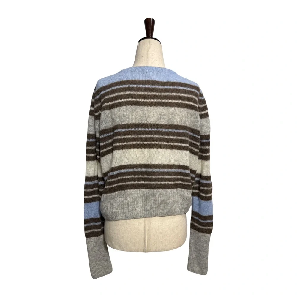 Free People • Kinsley Striped Cropped Cardigan Blue Brown M ASO Mariana Foster